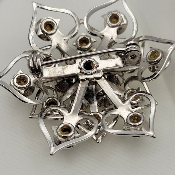 Cute Vintage Mid Century Silver Tone with Icy Blue Rhinestone Brooch - Picture 5 of 12